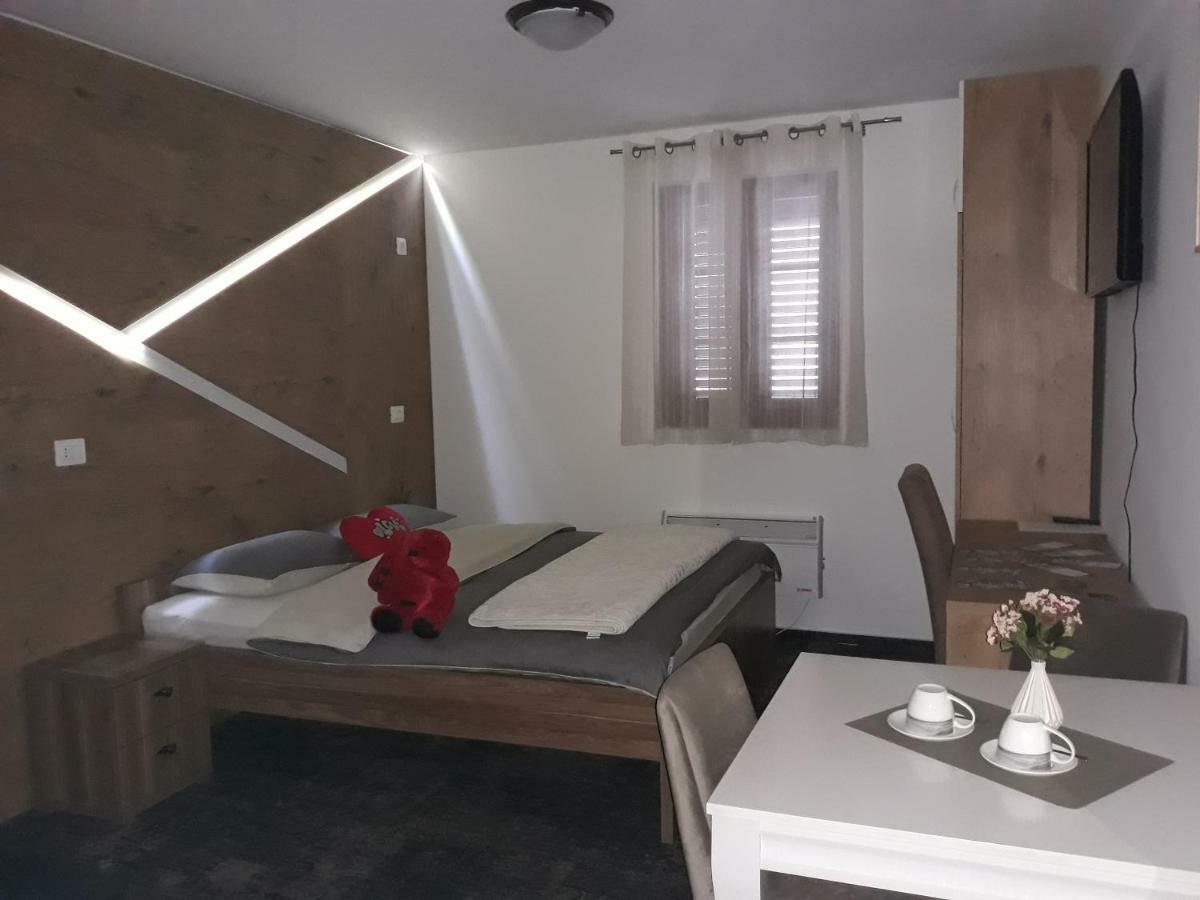 Tilia Hotel Cetinje Kültér fotó